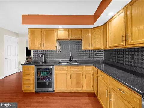305 Cloverhill Rd, Pasadena, MD 21122 photo 8