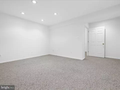 305 Cloverhill Rd, Pasadena, MD 21122 photo 29