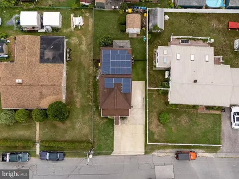 305 Cloverhill Rd, Pasadena, MD 21122 photo 40