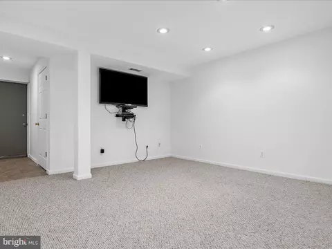 305 Cloverhill Rd, Pasadena, MD 21122 photo 27