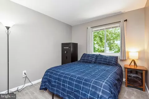 Bedroom - 1304 Juniper St, Shady Side, MD 20764 photo 1 of 3