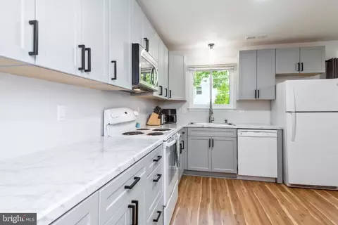 Kitchen - 1304 Juniper St, Shady Side, MD 20764 photo 1 of 1