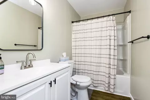 Bath - 1304 Juniper St, Shady Side, MD 20764 photo 1 of 1