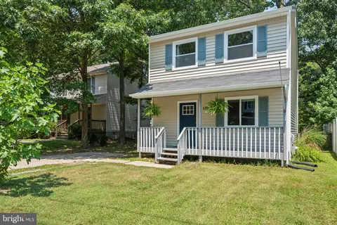 1304 Juniper St, Shady Side, MD 20764