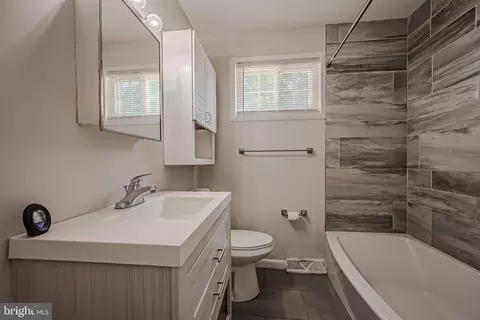 Bath - 8268 Baltimore Annapolis Blvd, Pasadena, MD 21122 photo 1 of 1