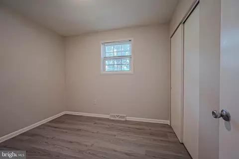 Bedroom - 8268 Baltimore Annapolis Blvd, Pasadena, MD 21122 photo 2 of 4