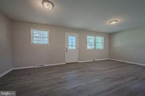 Living - 8268 Baltimore Annapolis Blvd, Pasadena, MD 21122 photo 2 of 2
