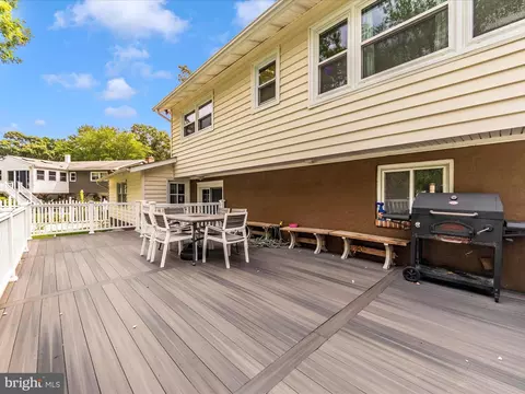 Exterior - 152 Ibis Dr, Pasadena, MD 21122 photo 4 of 13