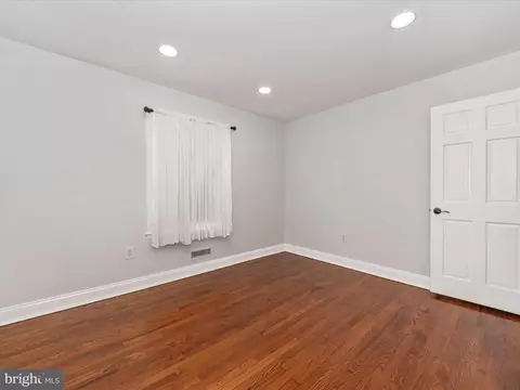 Bedroom - 152 Ibis Dr, Pasadena, MD 21122 photo 5 of 7