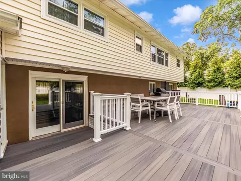 Exterior - 152 Ibis Dr, Pasadena, MD 21122 photo 3 of 13