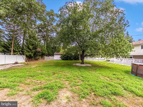 Exterior - 152 Ibis Dr, Pasadena, MD 21122 photo 10 of 13