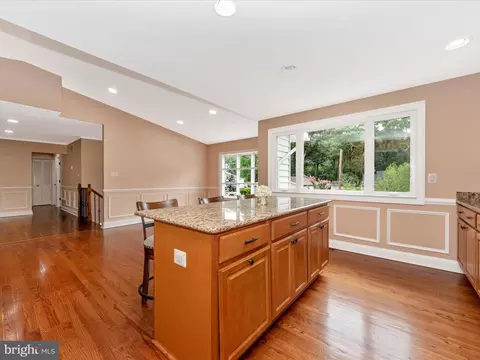 Kitchen - 152 Ibis Dr, Pasadena, MD 21122 photo 6 of 7