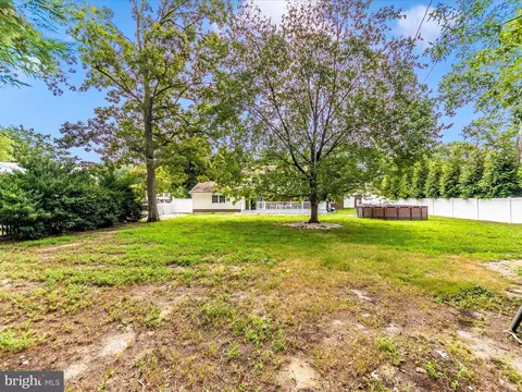 Exterior - 152 Ibis Dr, Pasadena, MD 21122 photo 8 of 13