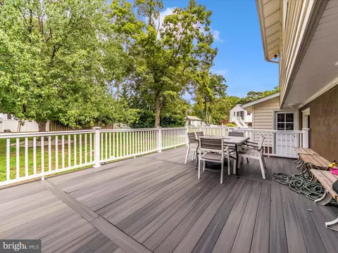 Exterior - 152 Ibis Dr, Pasadena, MD 21122 photo 5 of 13