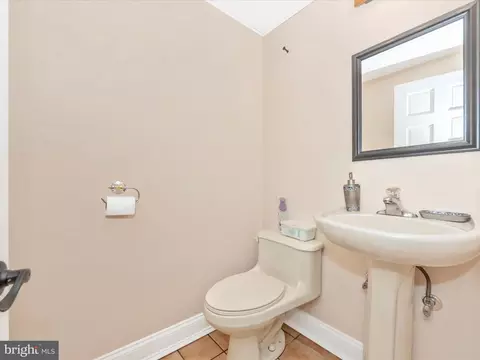 Bath - 152 Ibis Dr, Pasadena, MD 21122 photo 3 of 3