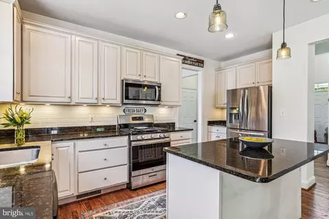 7850 Coldbrooke Dr, Severn, MD 21144 photo 5
