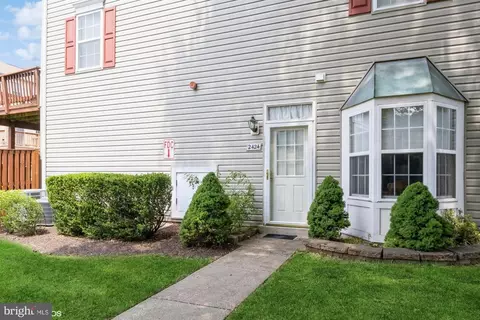 2424 Wentworth Dr, Crofton, MD 21114
