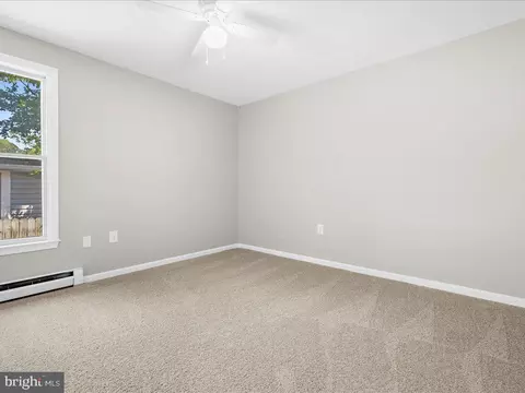 Bedroom - 1221 Pine Ave, Shady Side, MD 20764 photo 4 of 5