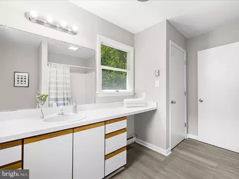 Bath - 1221 Pine Ave, Shady Side, MD 20764 photo 3 of 3