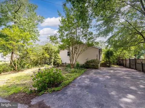 Exterior - 1221 Pine Ave, Shady Side, MD 20764 photo 4 of 5