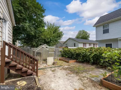 Exterior - 1221 Pine Ave, Shady Side, MD 20764 photo 3 of 5