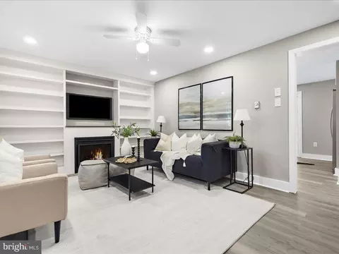 Living - 1221 Pine Ave, Shady Side, MD 20764 photo 3 of 3