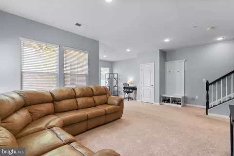 7718 Cresap Ln, Hanover, MD 21076 photo 28