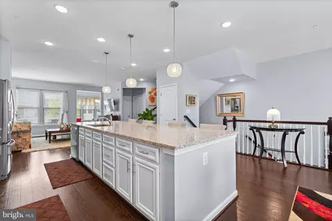 7718 Cresap Ln, Hanover, MD 21076 photo 8