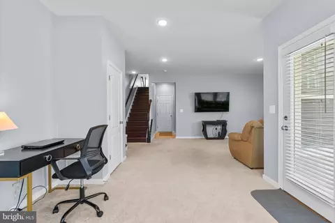 7718 Cresap Ln, Hanover, MD 21076 photo 29
