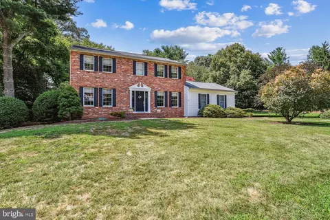 348 Lynwood Dr, Severna Park, MD 21146