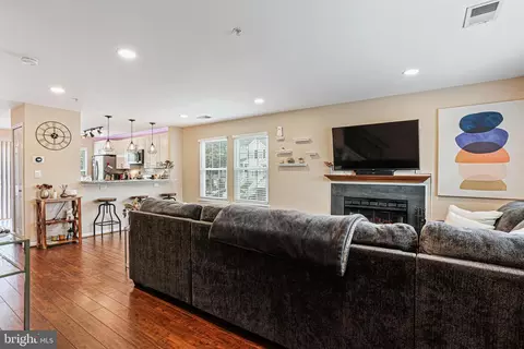 1579 Fallowfield Ct, Crofton, MD 21114 photo 10