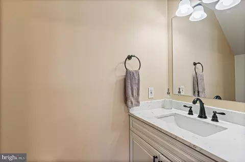 1579 Fallowfield Ct, Crofton, MD 21114 photo 6
