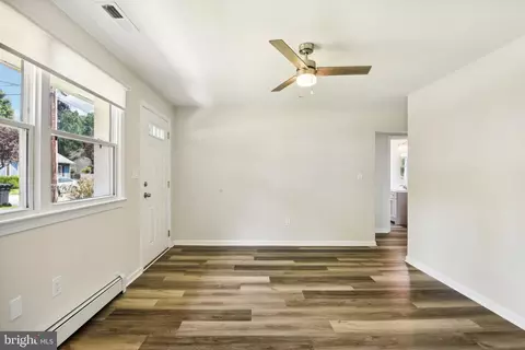 Living - 1205 Cedar Ln, Edgewater, MD 21037 photo 3 of 5