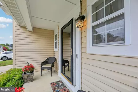 2426 Hightee Ct, Crofton, MD 21114 photo 2