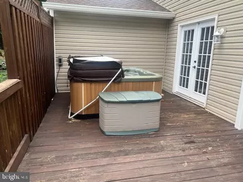210 Ullman Rd, Pasadena, MD 21122 photo 5
