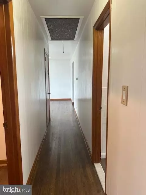 Entry Way - 307 18th Ave, Brooklyn, MD 21225 photo 1 of 1