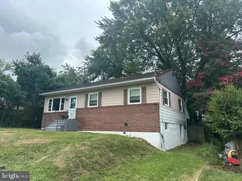 307 18th Ave, Brooklyn, MD 21225