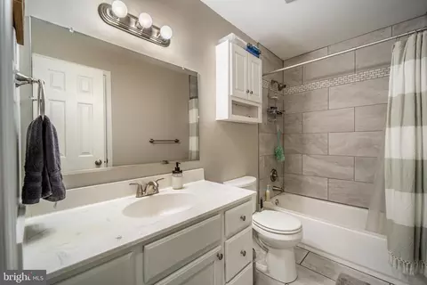 Bath - 801 Danza Rd, Severn, MD 21144 photo 3 of 4