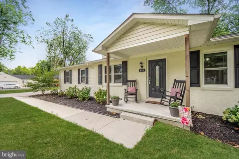 Exterior - 801 Danza Rd, Severn, MD 21144 photo 2 of 6