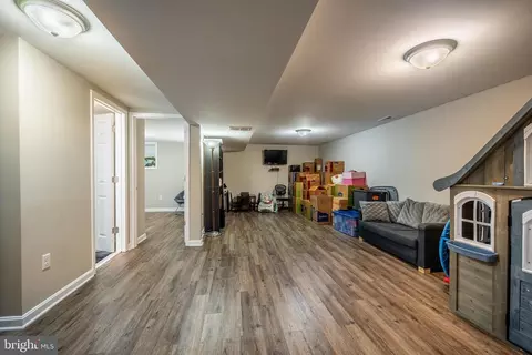 Entry Way - 801 Danza Rd, Severn, MD 21144 photo 5 of 6