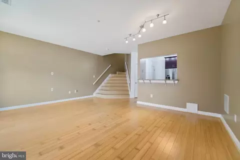 304 Assembly Point Ct, Odenton, MD 21113 photo 5