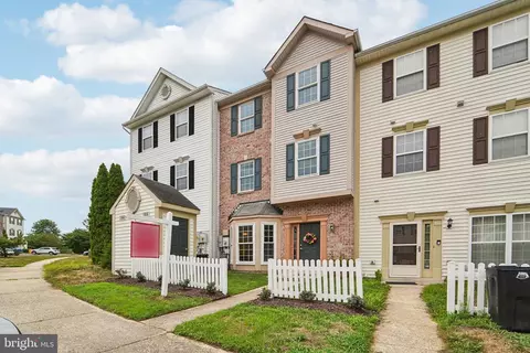 304 Assembly Point Ct, Odenton, MD 21113 photo 2