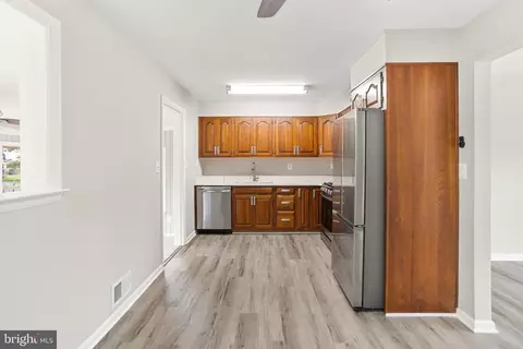 307 16th Ave, Brooklyn, MD 21225 photo 7