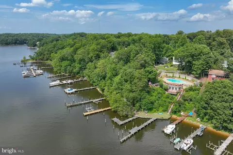 View/Area - 367 Broadview Ln, Annapolis, MD 21401 photo 3 of 12