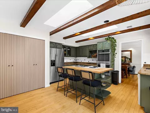 Kitchen - 1933 Poplar Ridge Rd, Pasadena, MD 21122 photo 1 of 6