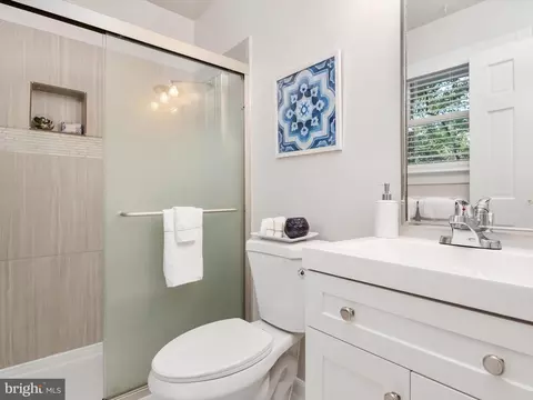 Bath - 6 Austin Dr, Edgewater, MD 21037 photo 1 of 3