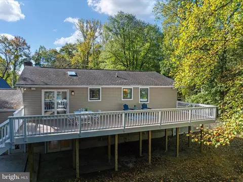 Exterior - 6 Austin Dr, Edgewater, MD 21037 photo 4 of 12