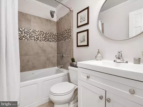 Bath - 6 Austin Dr, Edgewater, MD 21037 photo 2 of 3