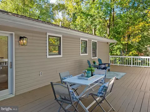 Exterior - 6 Austin Dr, Edgewater, MD 21037 photo 2 of 12