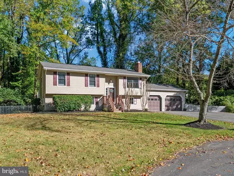 Exterior - 6 Austin Dr, Edgewater, MD 21037 photo 11 of 12